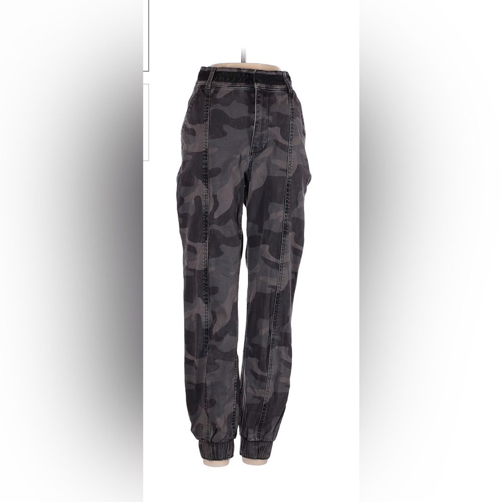 Hollister Camo Joggers
